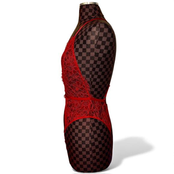 Victoria's Secret Red Lace Teddy Lingerie Size Medium Crotchless Sheer Coquette - Picture 4 of 12